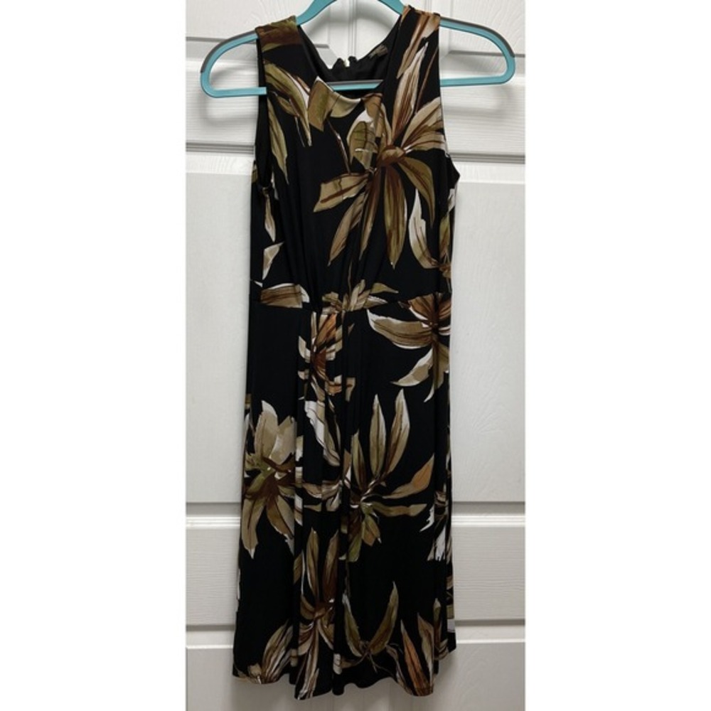 T Tahari Sleeveless Round Neck Pleated Front Black Floral Jersey‎ Dress Size S/P